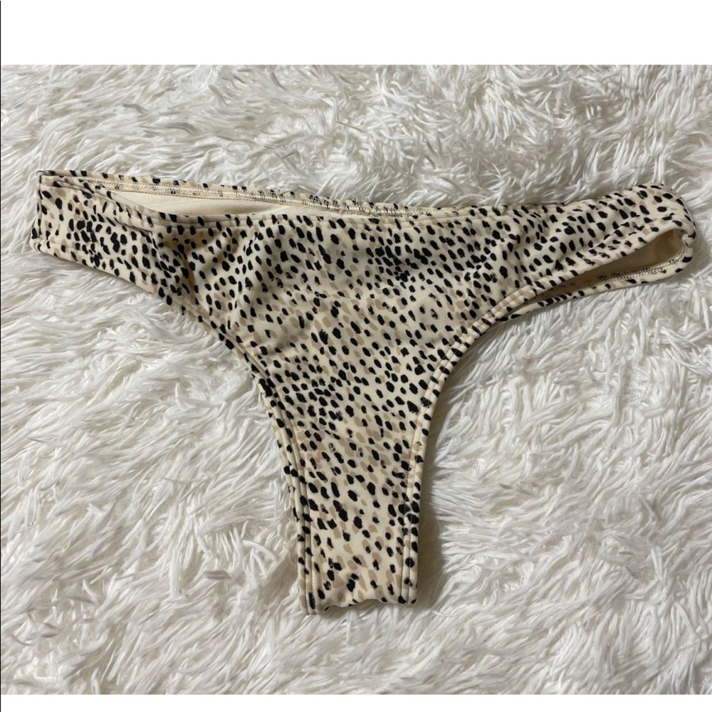 Hollister Print Bikini Bottoms (Medium)
